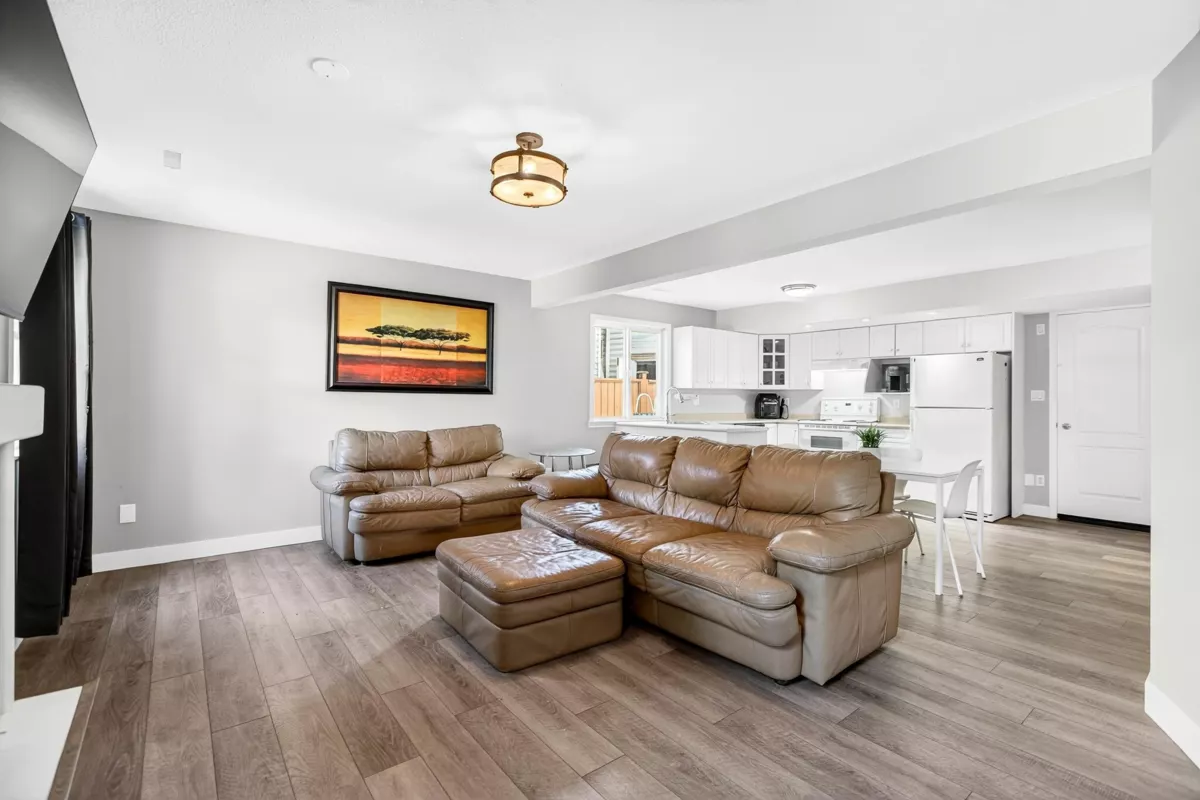 Front Yard Photo of 23706 Tamarack Lane, Maple Ridge, BC