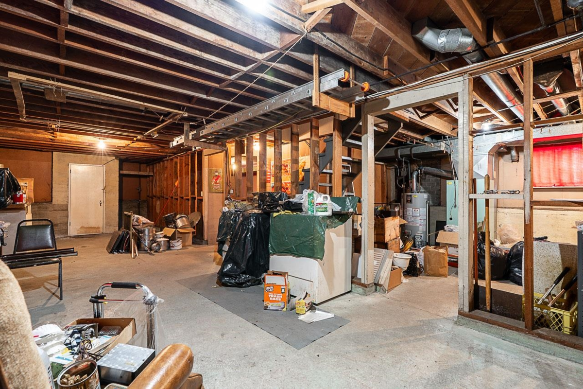 Mudroom Photo of 3484 E 25th Avenue, Vancouver, BC