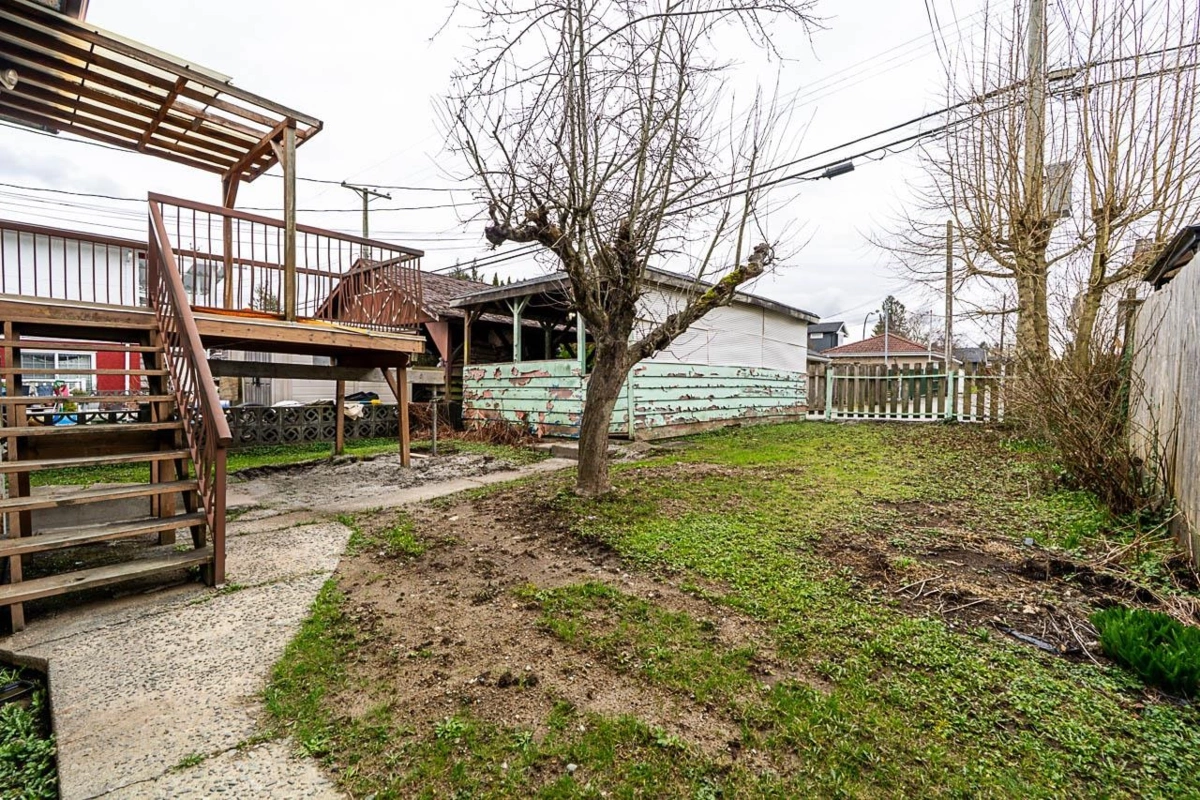 Staircase Photo of 3484 E 25th Avenue, Vancouver, BC