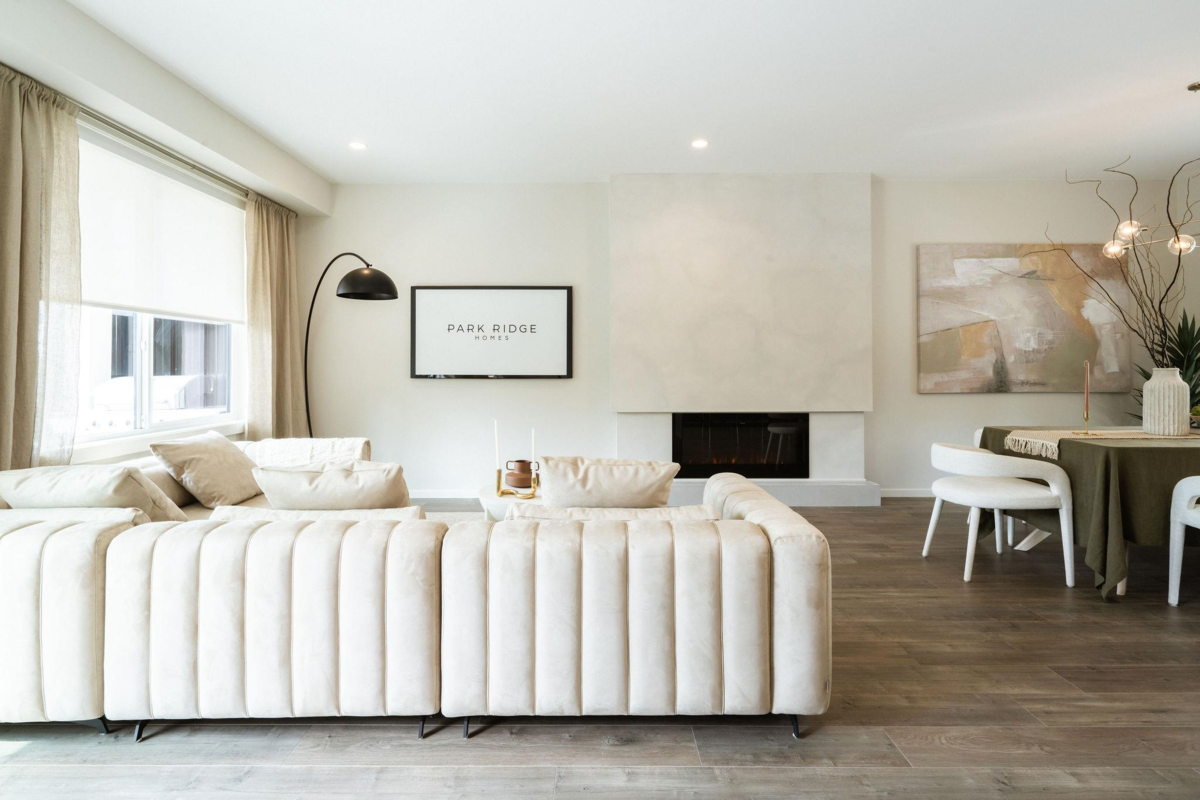 Family Room Photo of 137 1833 165a Street, Surrey, BC