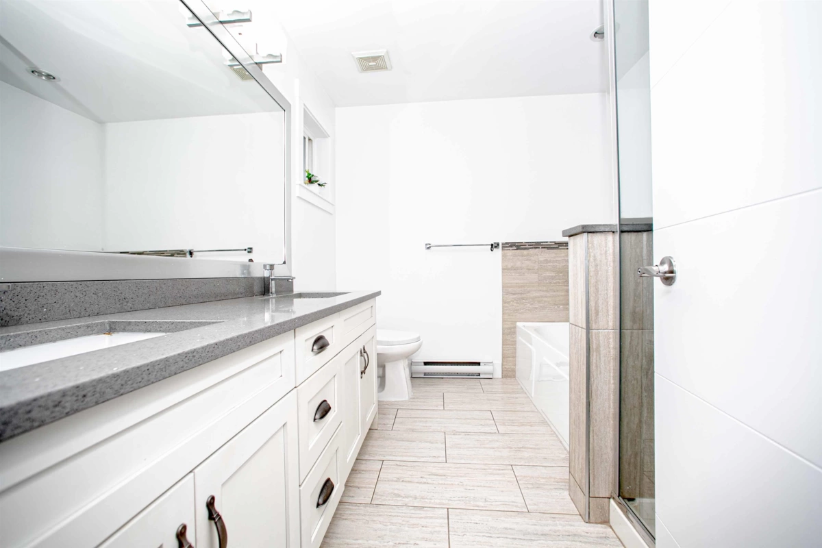 Laundry Room Photo of 19 6929 142 Street, Surrey, BC