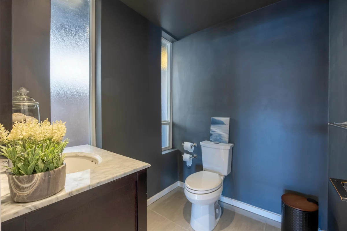 Swimming Pool Photo of 936 Alderside Road, Port Moody, BC