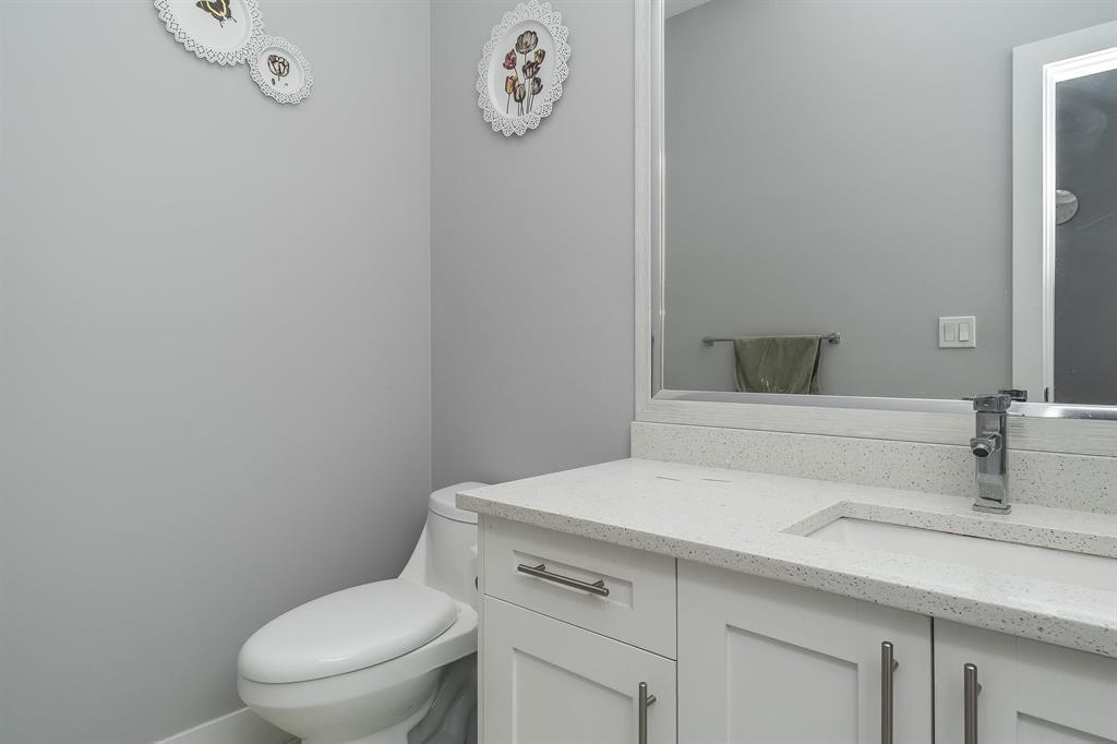 Basement Recreation Room Photo of 14036 60 Avenue, Surrey, BC