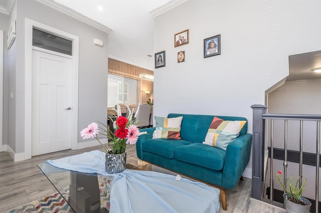 Kitchen Photo of 14036 60 Avenue, Surrey, BC