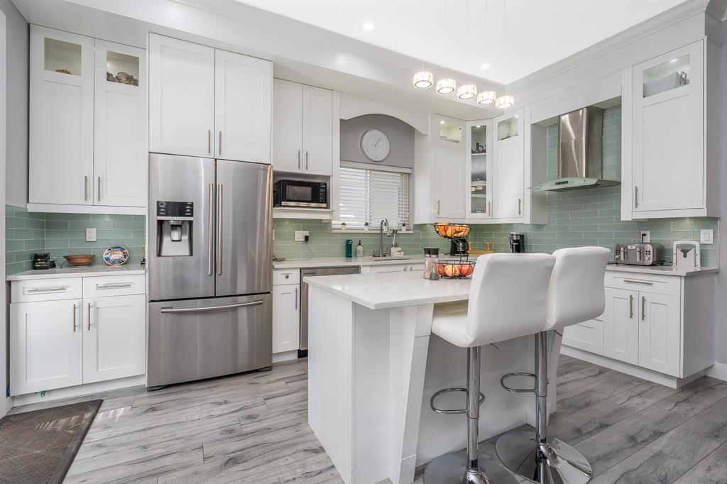 Walk-In Closet Photo of 14036 60 Avenue, Surrey, BC