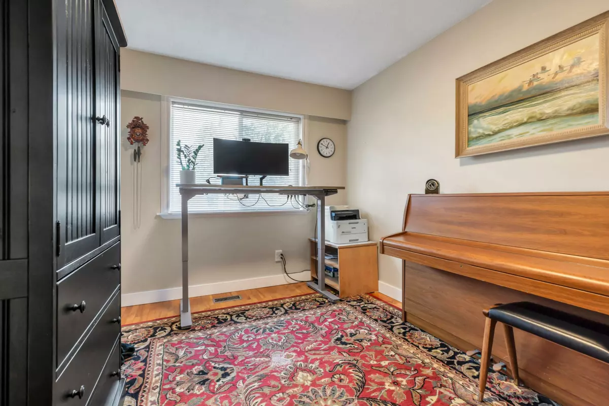 Backyard Photo of 2122 Anita Drive, Port Coquitlam, BC