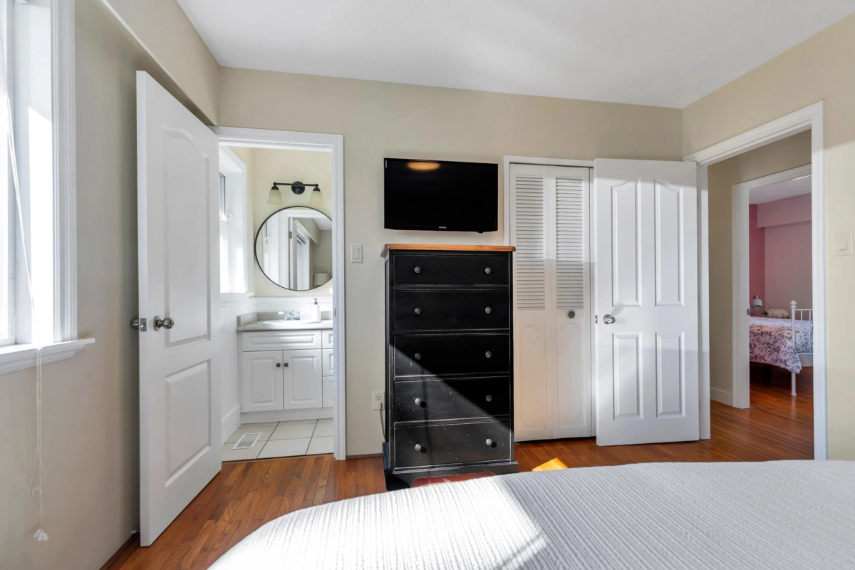 Entry Foyer Photo of 2122 Anita Drive, Port Coquitlam, BC