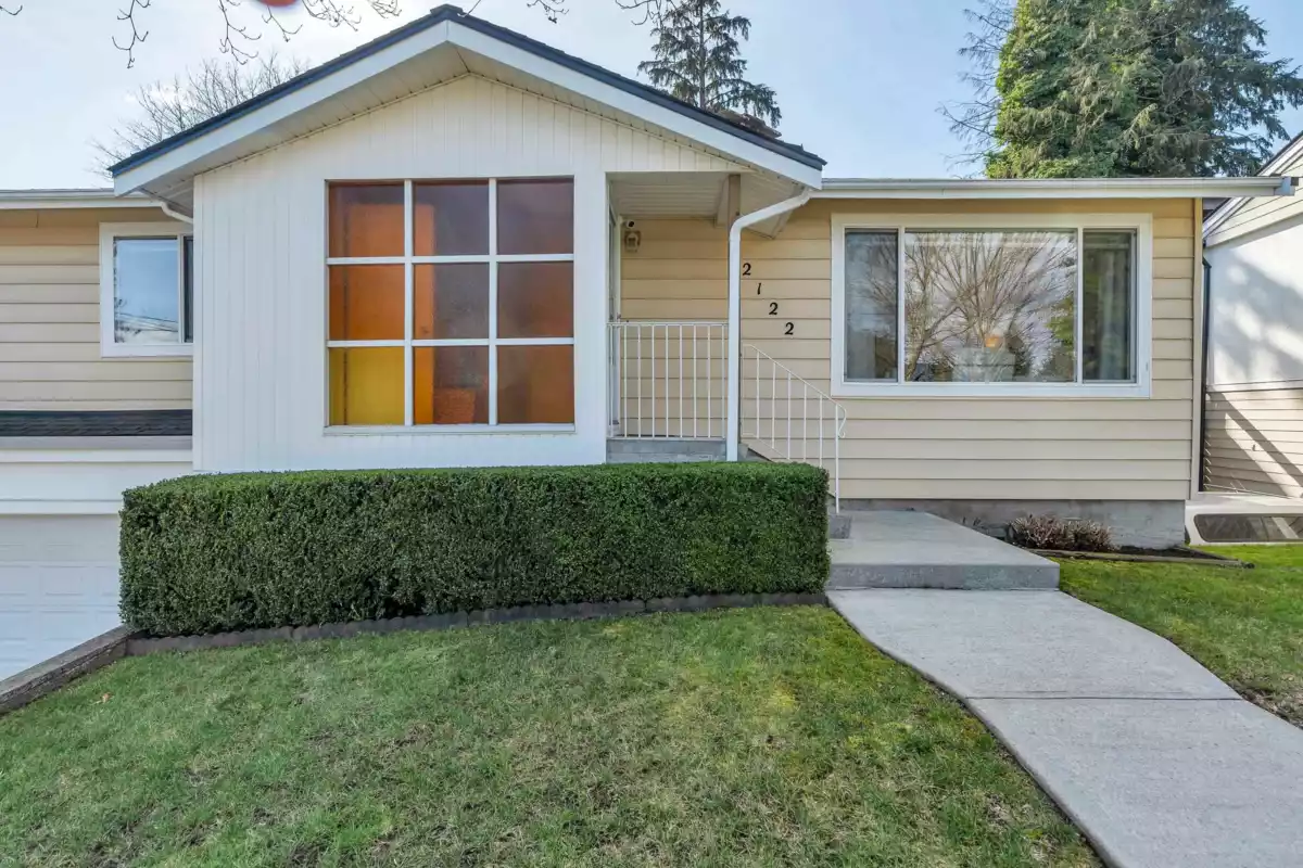Living Room Photo of 2122 Anita Drive, Port Coquitlam, BC