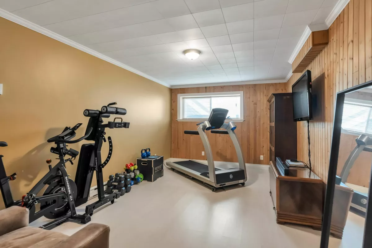 Swimming Pool Photo of 2122 Anita Drive, Port Coquitlam, BC