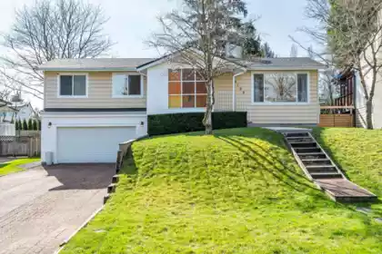 2122 Anita Drive, Port Coquitlam, BC