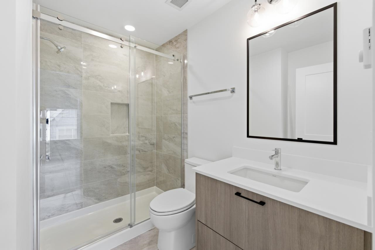 Laundry Room Photo of 261 720 Robinson Street, Coquitlam, BC