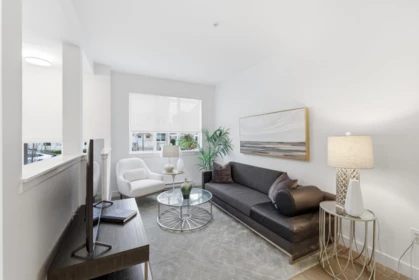 261 720 Robinson Street, Coquitlam, BC