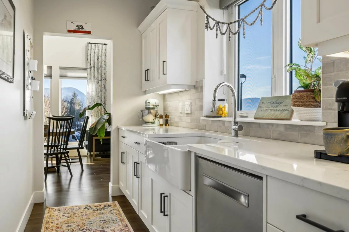 Bedroom 3 Photo of 5522 Maclachlan Place, Chilliwack, BC