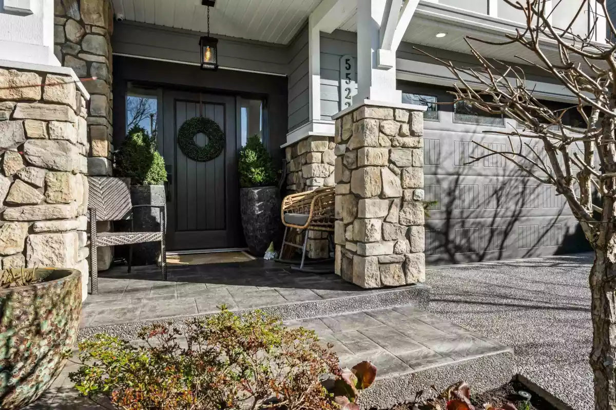 Breakfast Nook Photo of 5522 Maclachlan Place, Chilliwack, BC