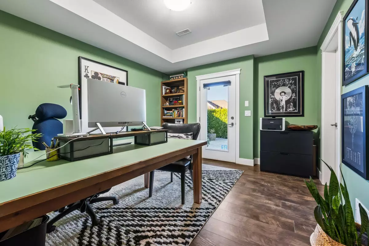 Garden / Landscaping Photo of 5522 Maclachlan Place, Chilliwack, BC