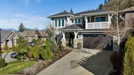 Front exterior of 5522 Maclachlan Place, Chilliwack, BC