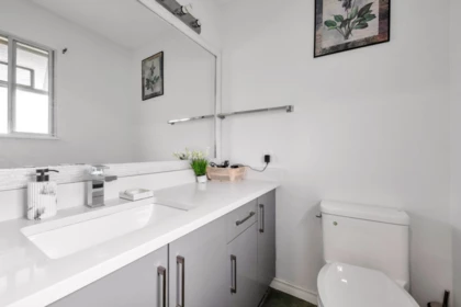 Guest Bathroom Photo of 8303 118 Street, Delta, BC