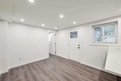 Hallway Photo of 8303 118 Street, Delta, BC