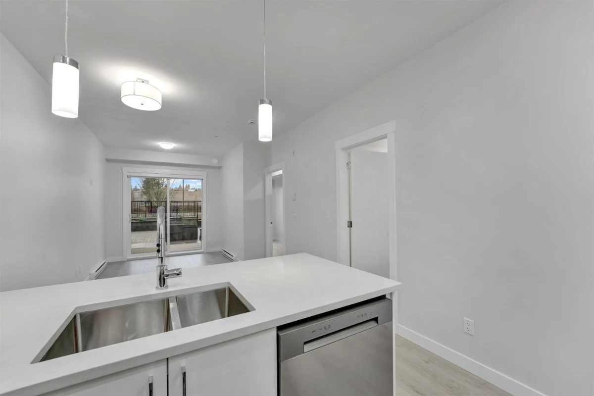 Dining Area Photo of 100 33886 Pine Street, Abbotsford, BC