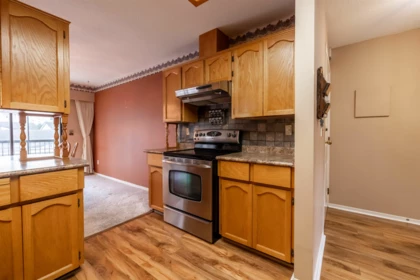 Breakfast Nook Photo of 23 32718 Garibaldi Drive, Abbotsford, BC