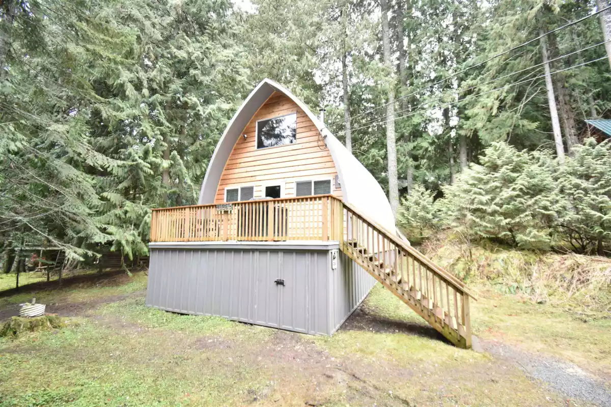 Family Room Photo of 71666 Needle Narrows, Sunshine Valley, BC
