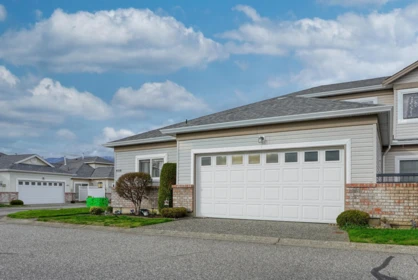 213 8485 Young Road, Chilliwack, BC, Chilliwack — Townhouse for sale