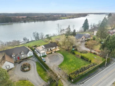 21866 River Road, Maple Ridge, BC, Maple Ridge — Single Family Residence for sale