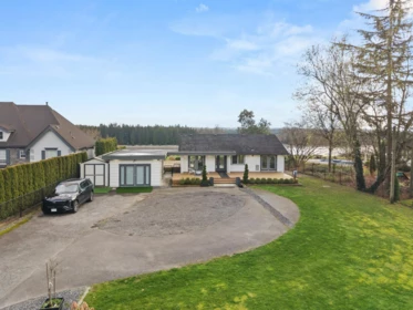 21866 River Road, Maple Ridge, BC, Maple Ridge — Single Family Residence for sale