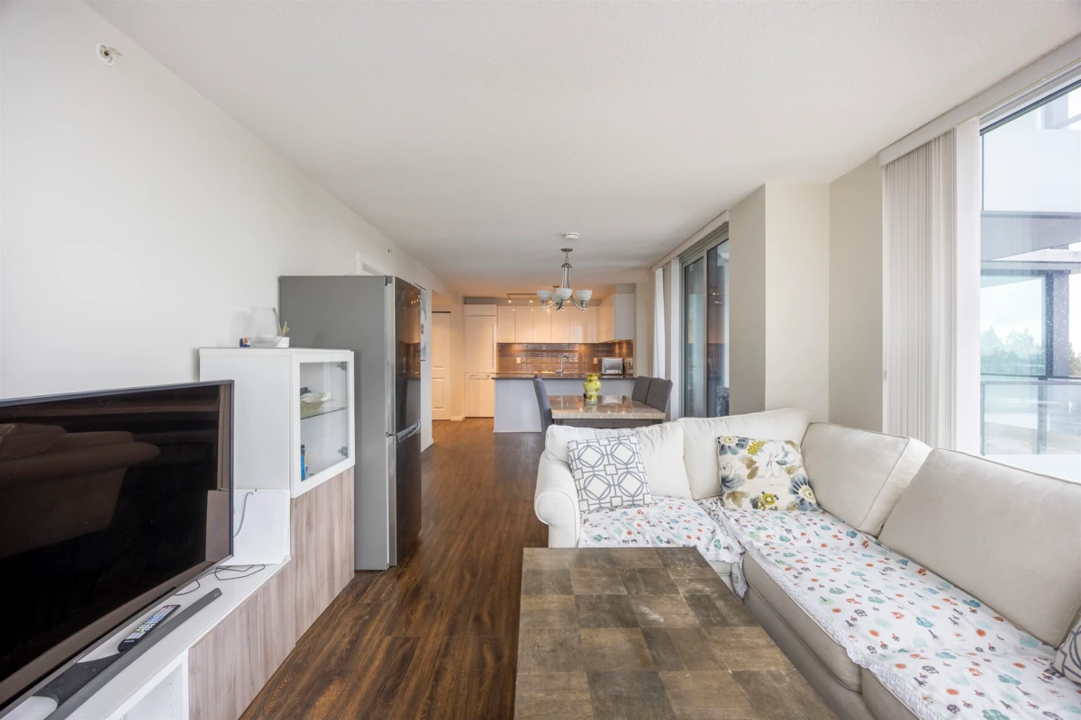 Family Room Photo of 705 6658 Dow Avenue, Burnaby, BC
