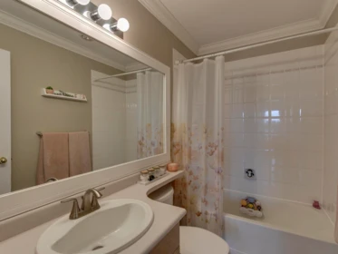 Loft / Bonus Room Photo of 404 2585 Ware Street, Abbotsford, BC