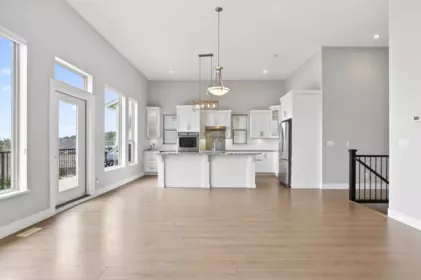 Kitchen Photo of 36390 Epworth Court, Abbotsford, BC