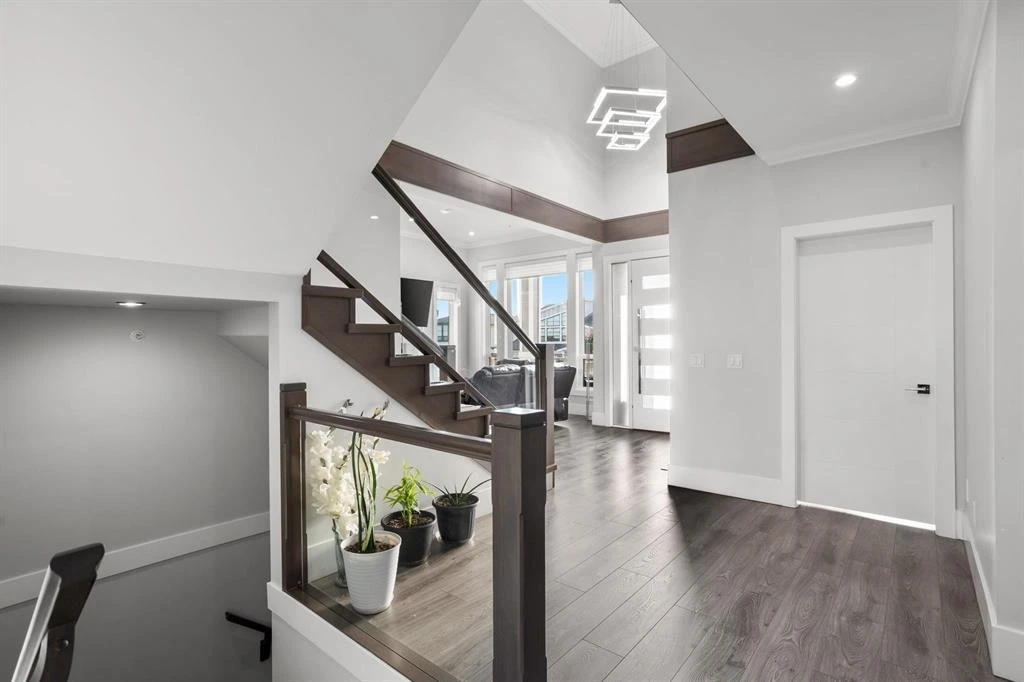 Dining Area Photo of 8394 Mctaggart Street, Mission, BC