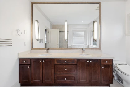 Hallway Photo of 9551 Saunders Road, Richmond, BC