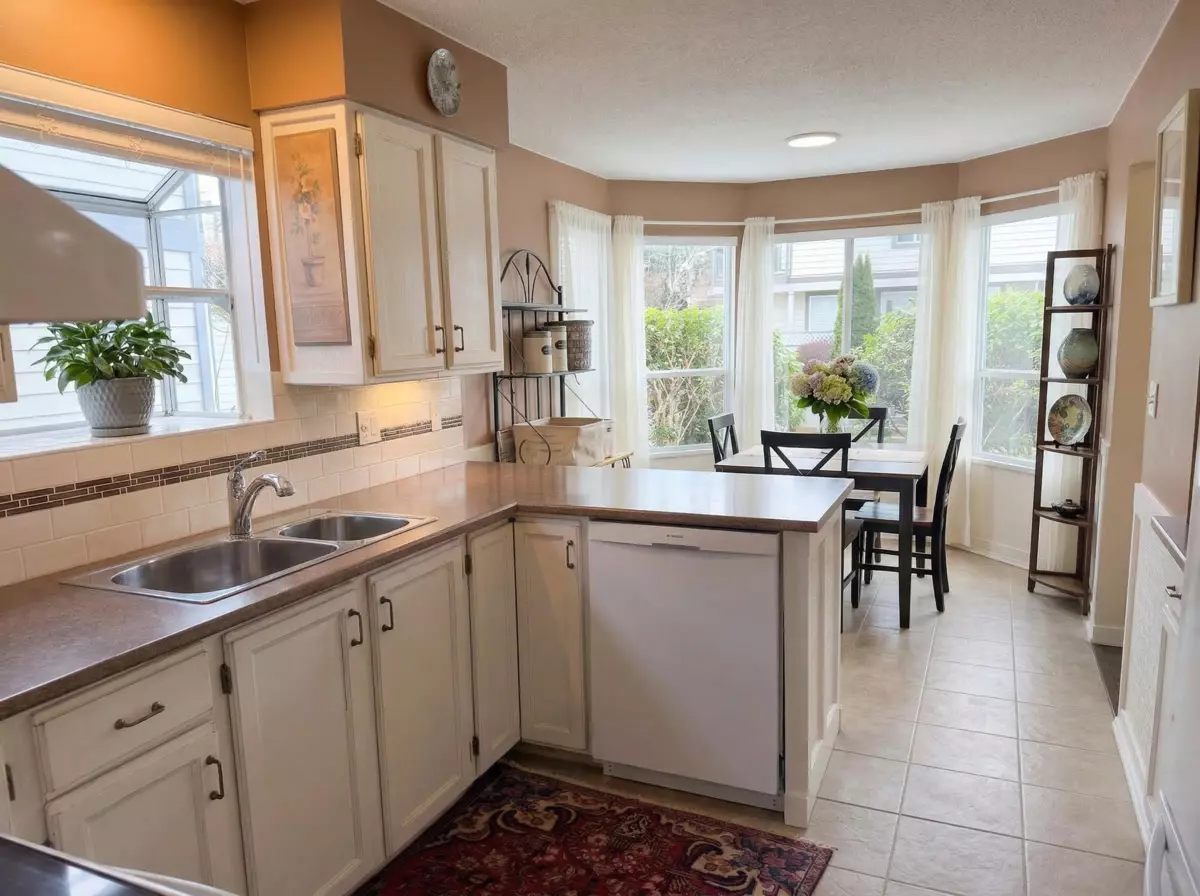 Family Room Photo of 31 9265 122 Street, Surrey, BC