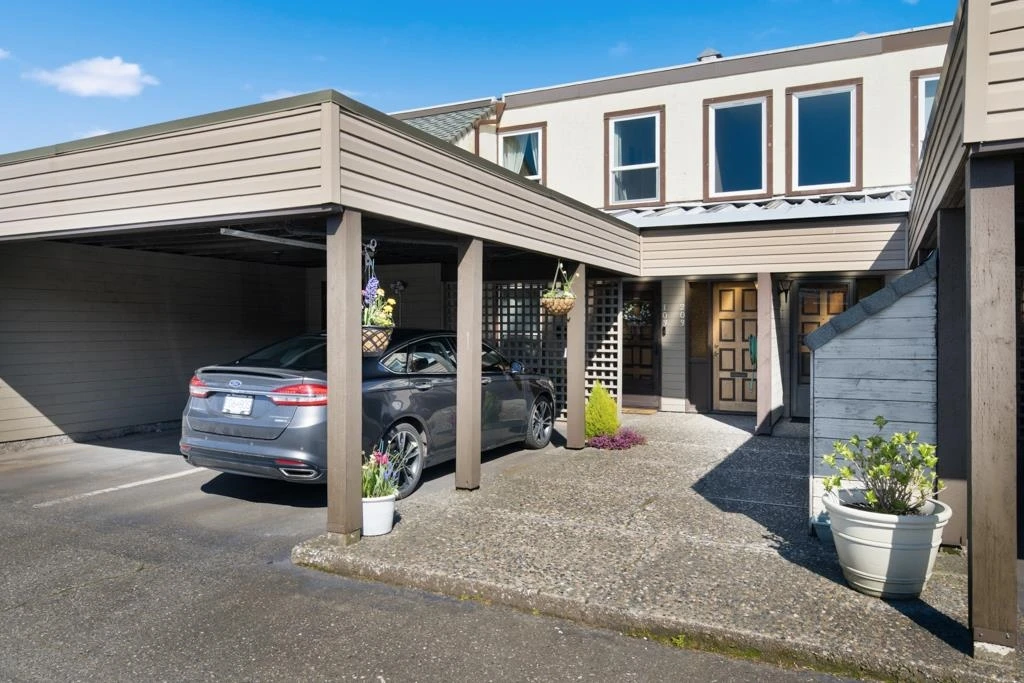 Exterior Rear Photo of 203 45875 Cheam Avenue, Chilliwack, BC