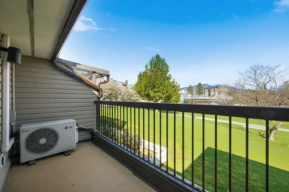 Mudroom Photo of 203 45875 Cheam Avenue, Chilliwack, BC