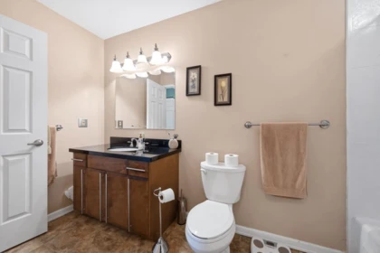 Powder Room Photo of 203 45875 Cheam Avenue, Chilliwack, BC