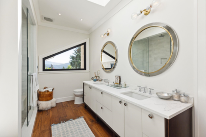 Hallway Photo of 939 Friar Crescent, North Vancouver, BC