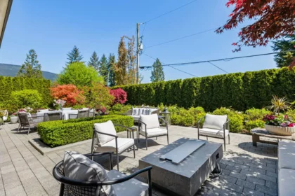 Hot Tub / Spa Photo of 939 Friar Crescent, North Vancouver, BC