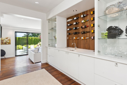 Kitchen Island Photo of 939 Friar Crescent, North Vancouver, BC