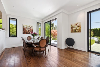 Primary Bedroom Photo of 939 Friar Crescent, North Vancouver, BC