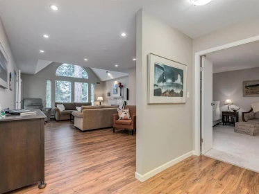 304 1675 Augusta Avenue, Burnaby, BC, Burnaby — Apartment/Condo for sale