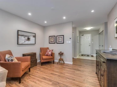 304 1675 Augusta Avenue, Burnaby, BC, Burnaby — Apartment/Condo for sale