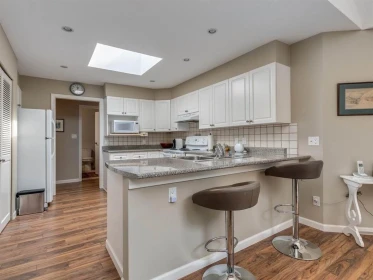 Primary Bathroom Photo of 304 1675 Augusta Avenue, Burnaby, BC