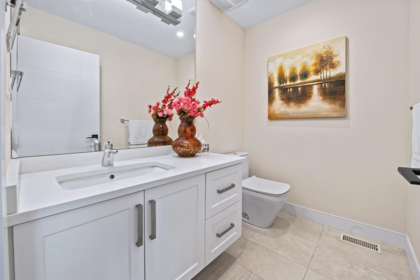 Office / Den Photo of 839 W 20th Street, North Vancouver, BC