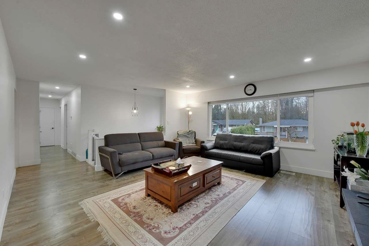 Living Room Photo of 11140 Partridge Crescent, Surrey, BC