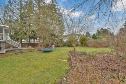 Garden / Landscaping Photo of 11140 Partridge Crescent, Surrey, BC