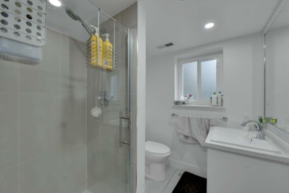 Hallway Photo of 11140 Partridge Crescent, Surrey, BC