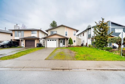 Fitness Center Photo Near 2262 Willoughby Way, Langley, BC