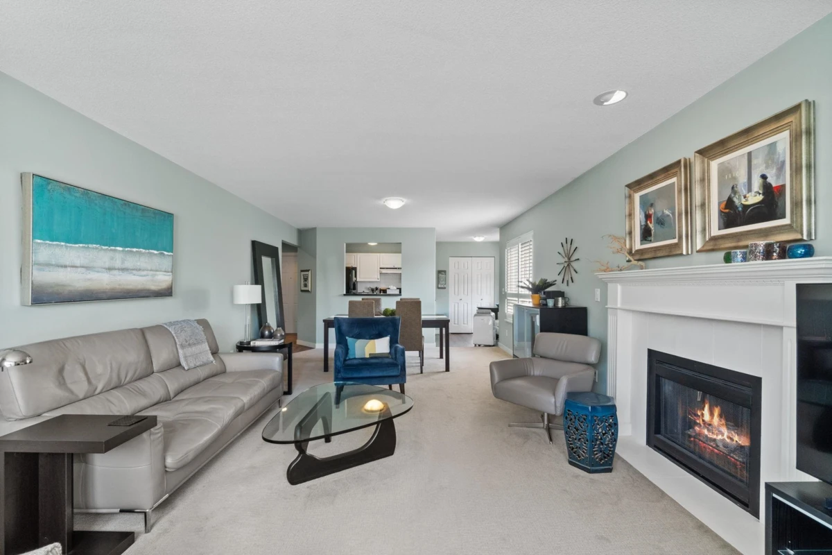 Dining Area Photo of 213 20381 96 Avenue, Langley, BC